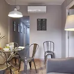 Bebarceloner Sant Andreu Apartments - 3 Bedrooms