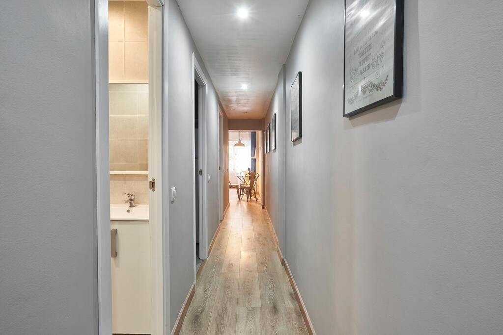 Bebarceloner Sant Andreu - 3 Bedrooms Apartamento